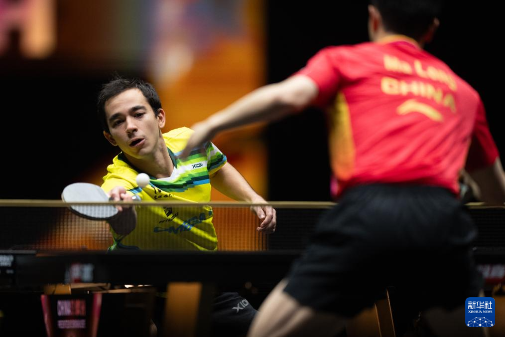 场外的集体 场外的集体