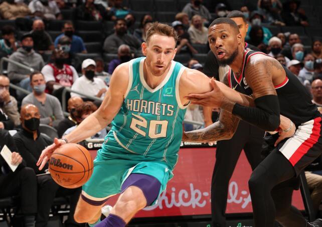 阵容厚度被 阵容厚度被